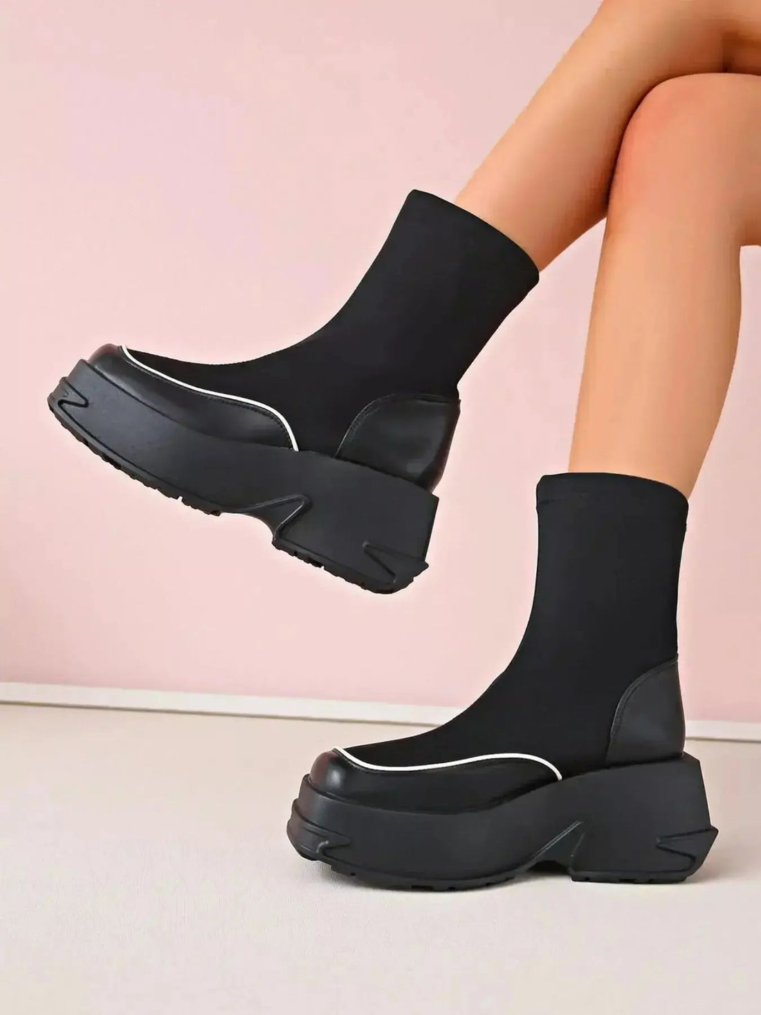 Best Walking Boots: Top Picks for Comfort and Durability - Plush Fashion Hub