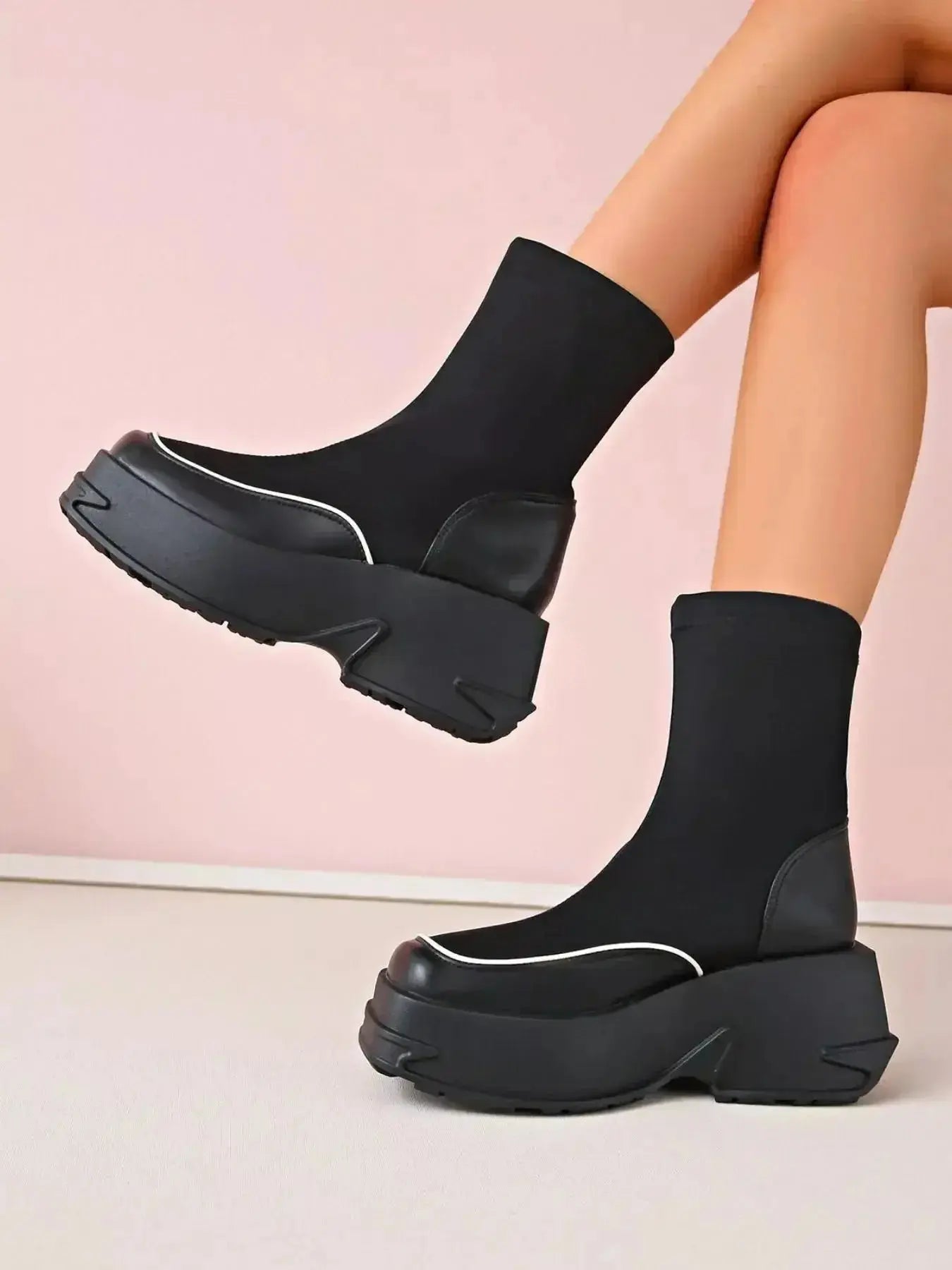 Best Walking Boots: Top Picks for Comfort and Durability - Plush Fashion Hub