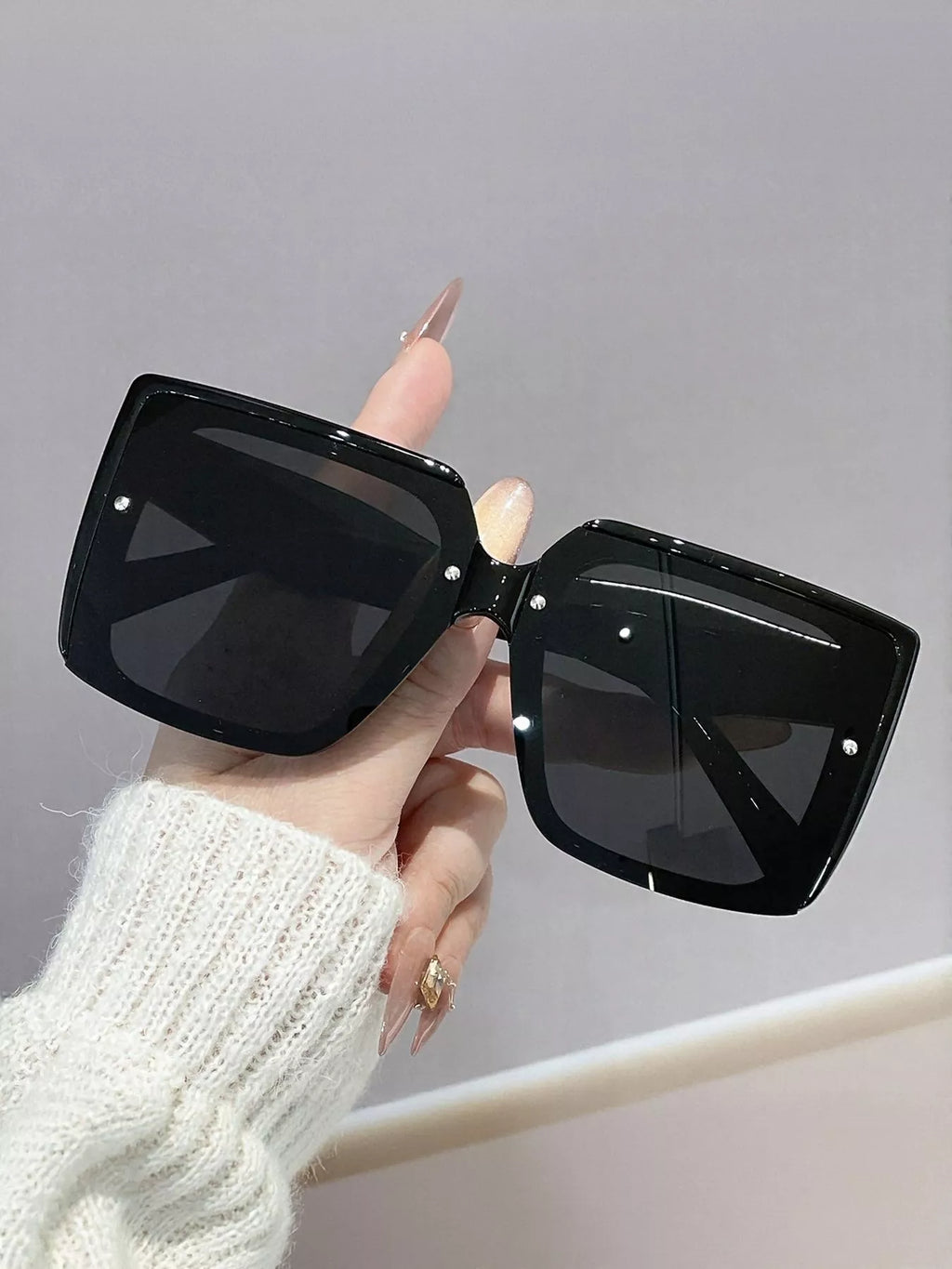 Oversized gradient square sunglasses with bold frames, trendy accessories from Trendsi, featuring stylish tinted lenses.