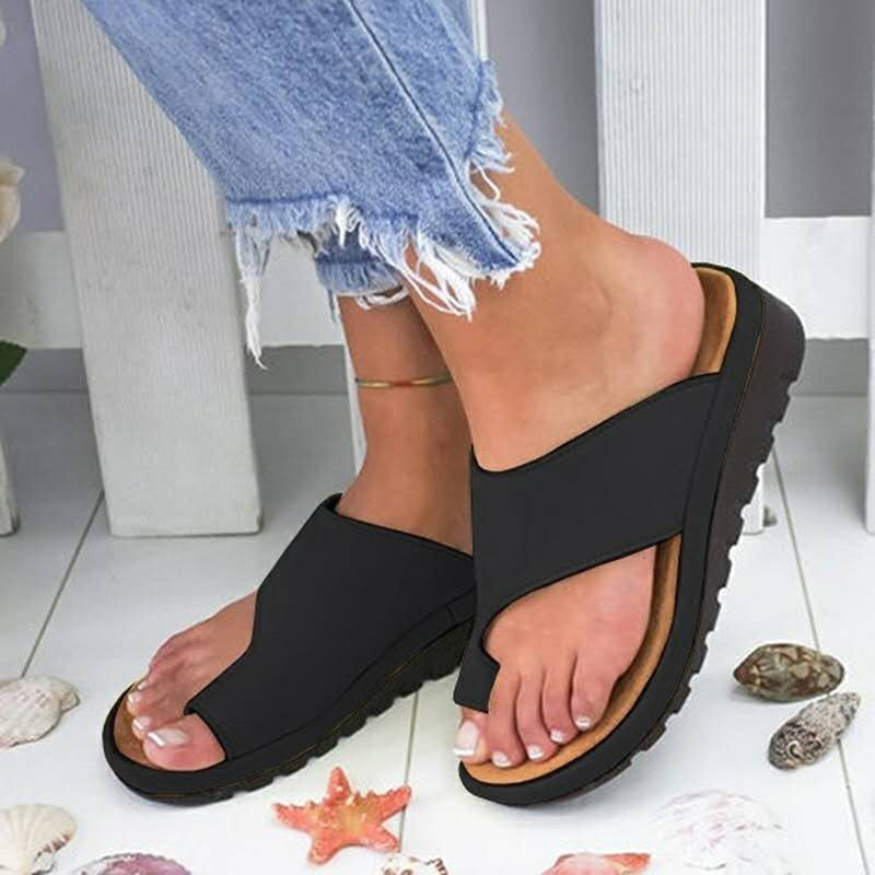 European and American flat toe casual women's beach sandals by Plush Fashion Hub with open-toe design and comfortable straps.