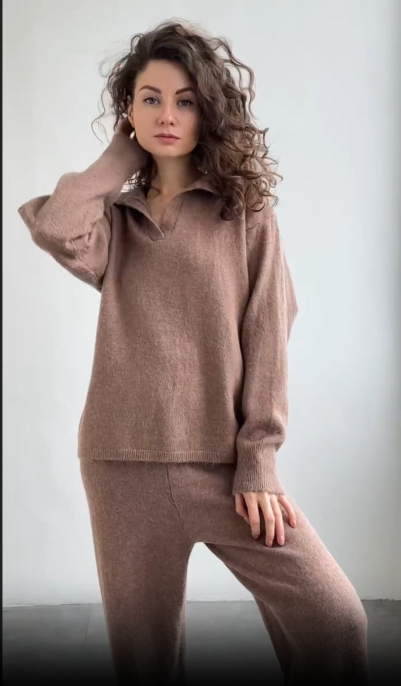 FitiqueFit women's solid color lapel sweater set, casualwear with a relaxed fit and stylish collar, perfect for everyday wear.