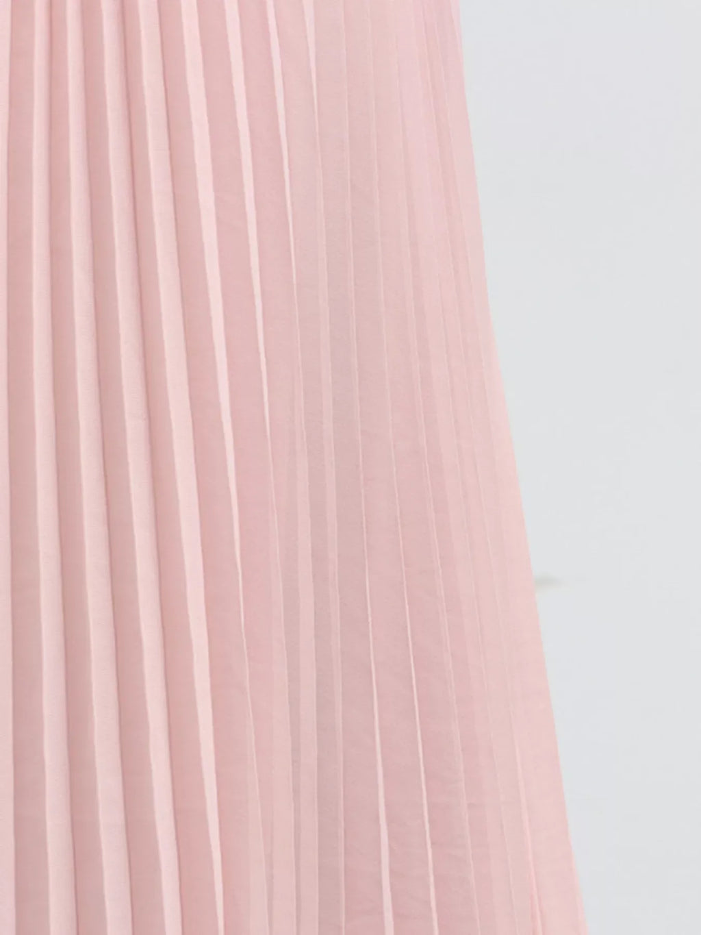Shopimist frill lapel collar top and pleated skirt set, stylish women's fashion outfit, featuring a chic collar and elegant pleats.