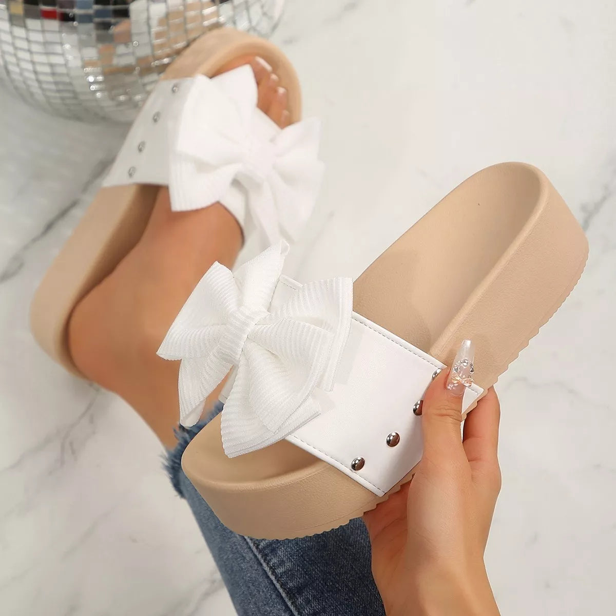 Women's chic bow decor platform sandals by Trendsi, comfortable flat walking shoes with stylish design and supportive sole.