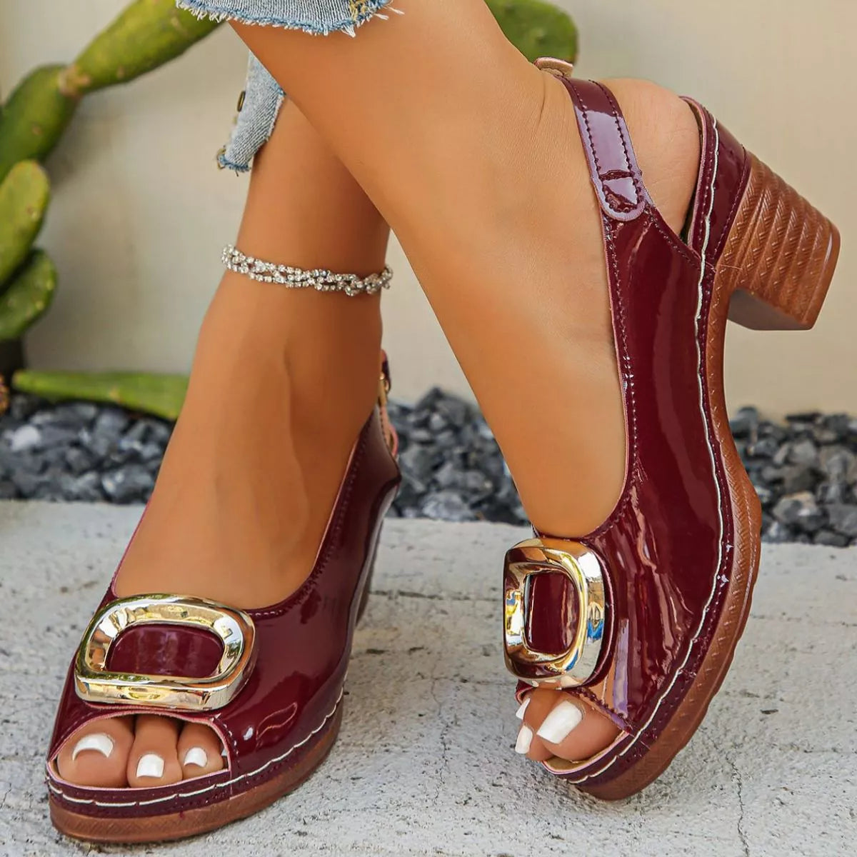 Shopimist peep toe block heels sandals featuring stylish open toes and chunky heels, perfect for casual or dressy occasions.