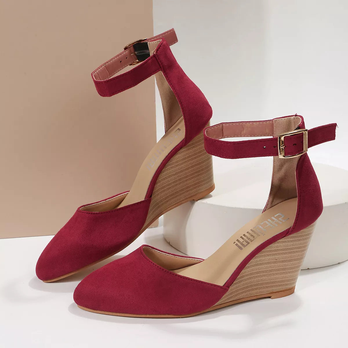 Shopimist point toe wedge sandals featuring sleek design and comfortable wedge heel, perfect for casual or dressy summer wear.