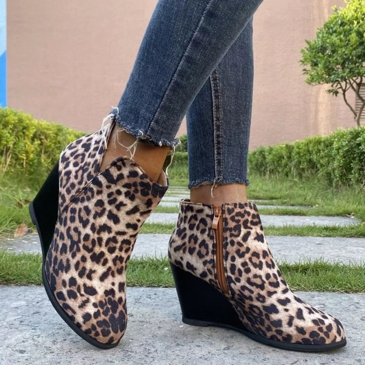 Trendsi round toe wedge ankle boots in black leather with a chunky heel and ankle strap, stylish footwear for casual or dressy wear.