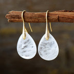 Shopimist crystal dangle earrings featuring sparkling crystal drops hanging from delicate hooks, stylish jewelry for fashionable accessories.