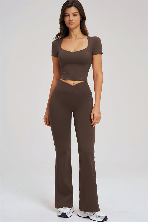 Fitglutes Activewear Sizzle T-shirt and flared leggings 2-piece set, stylish gymwear with comfortable fit for workout and active wear.