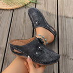 Shopimist floral decor round toe sandals with colorful floral embellishments and comfortable design for summer wear.