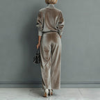 Plush Fashion Hub casual velour long-sleeved high-neck zipper sportswear with wide-leg fit in solid color, cozy and stylish for active wear
