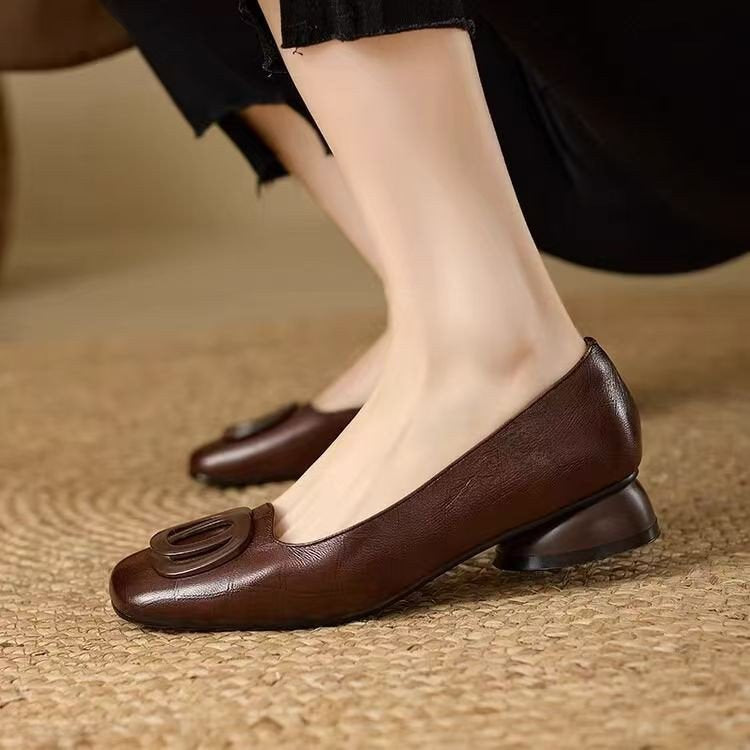 Women's vintage round toe slip-on flats with low chunky heel and Mary Jane style from Plush Fashion Hub.