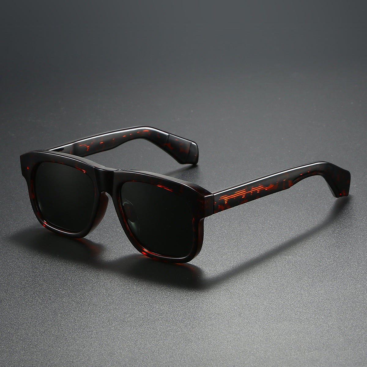 Unisex acetate-style polarized fashion sunglasses with luxury look, featuring sleek design and tinted lenses.