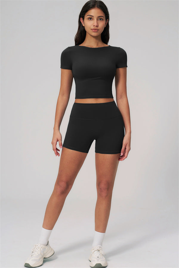 Fitglutes Activewear The Rapture T-shirt and shorts 2-piece set, stylish gymwear and sportswear for workout or casual wear.