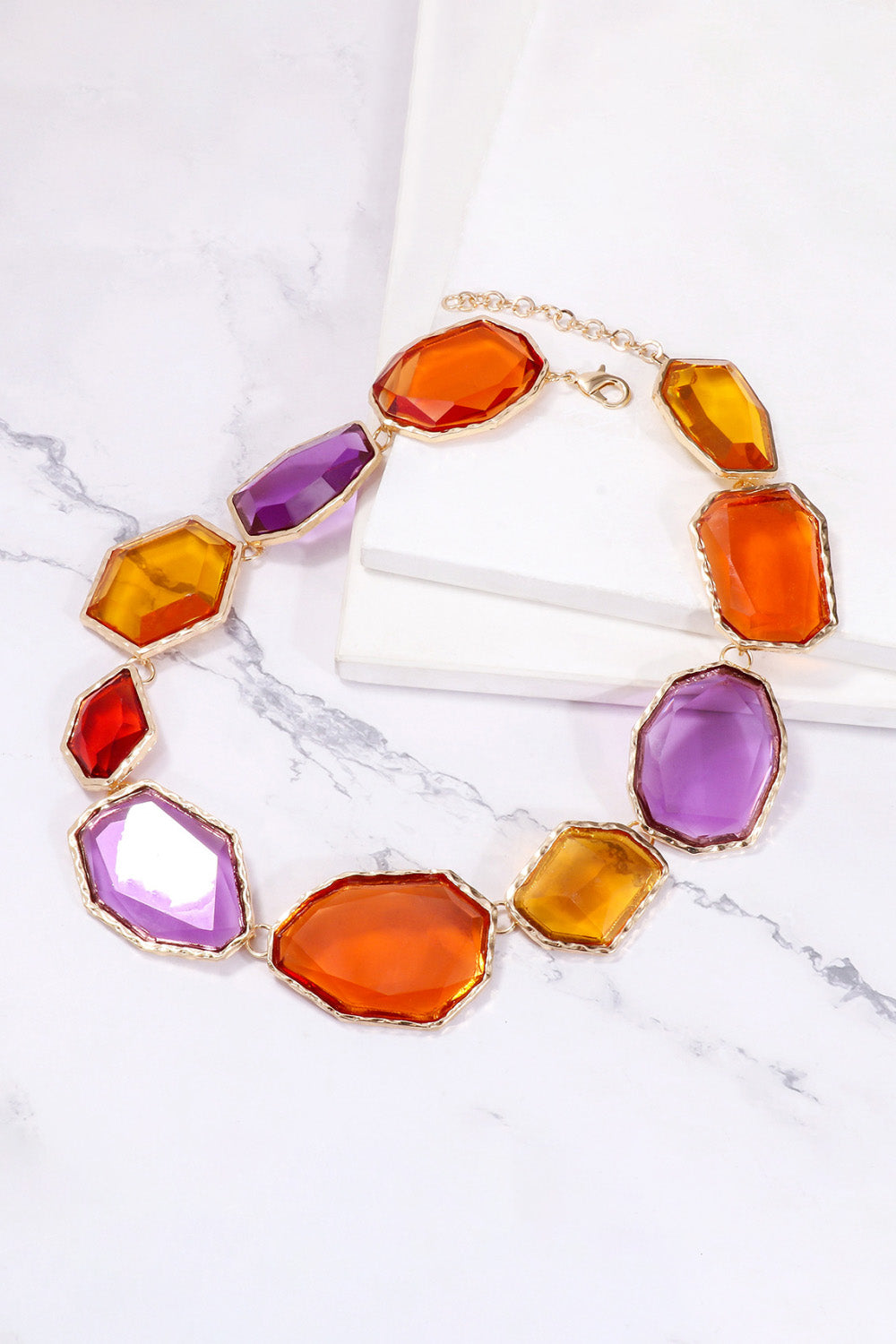 Geometrical shape zinc alloy frame resin necklace with modern design, featuring colorful resin accents and a sleek metal chain.