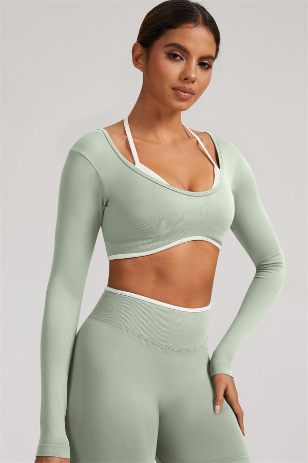 Fitglutes Activewear long sleeve crop top and leggings 2-piece set, stylish gymwear for workouts and active lifestyle.