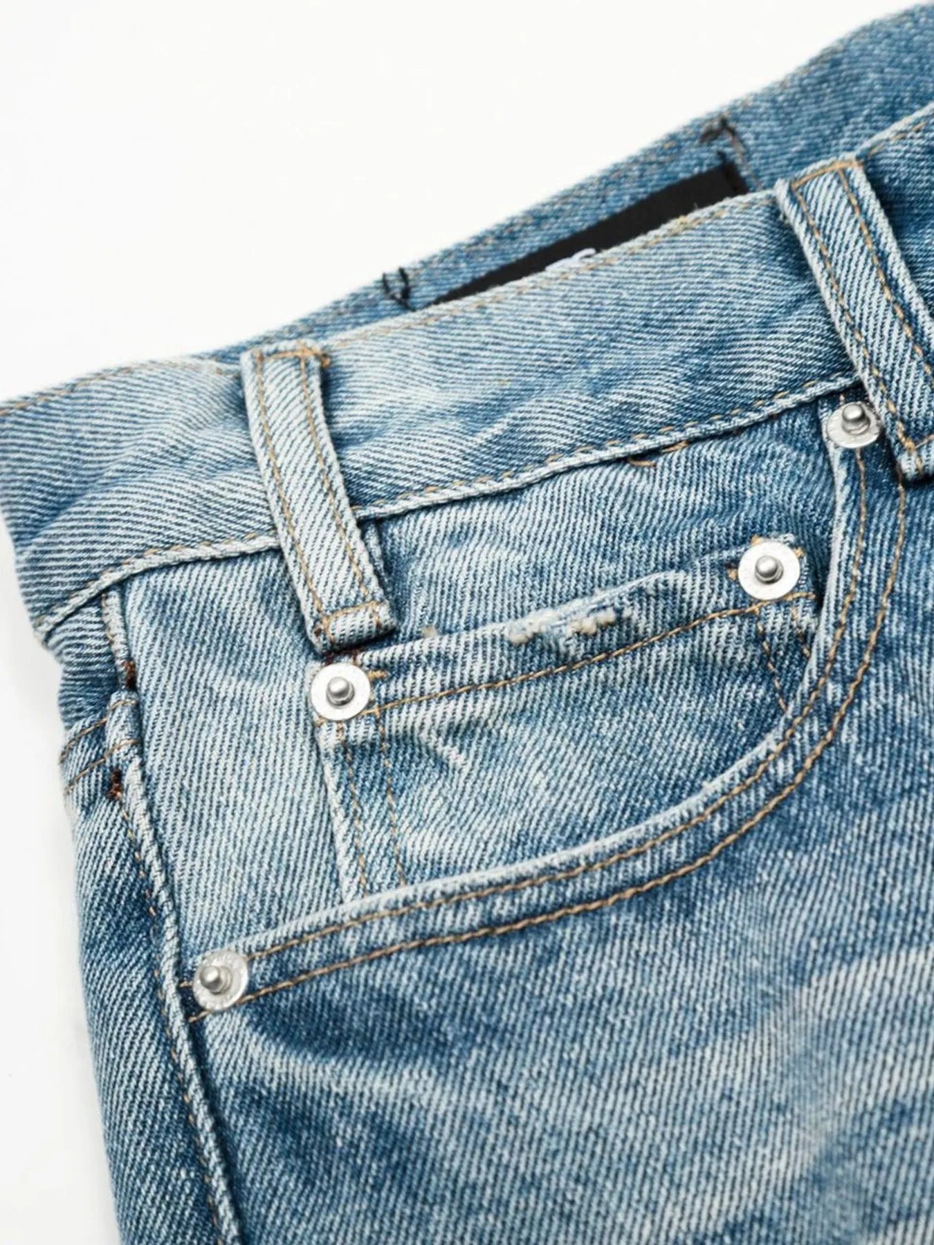 Men's loose fit jeans from Trendsi, denim pants with relaxed fit, visible stitching, and classic five-pocket design.