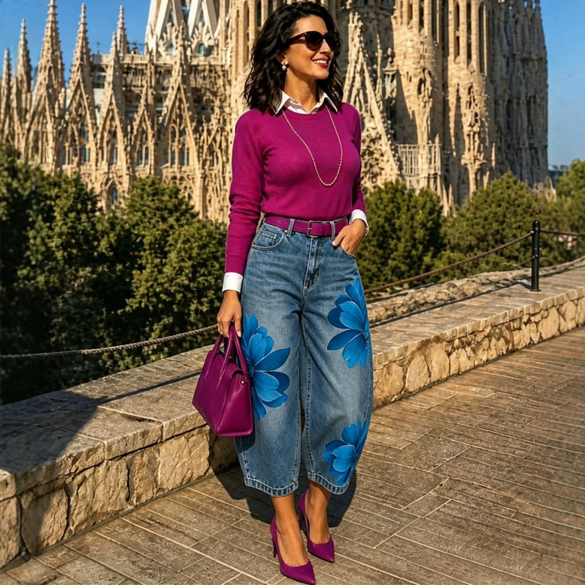 Women’s floral printed cropped denim jeans by Plush Fashion Hub, featuring street style design and vibrant floral pattern.