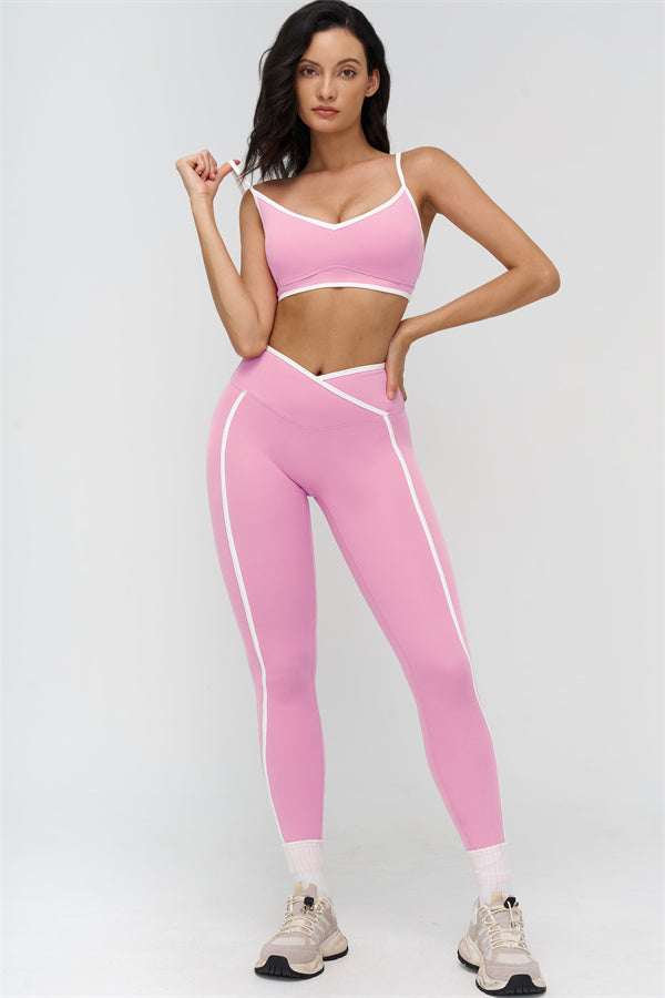 Fitglutes activewear Crave contrast sports bra and leggings 2-piece set, black and white athletic gymwear for women.