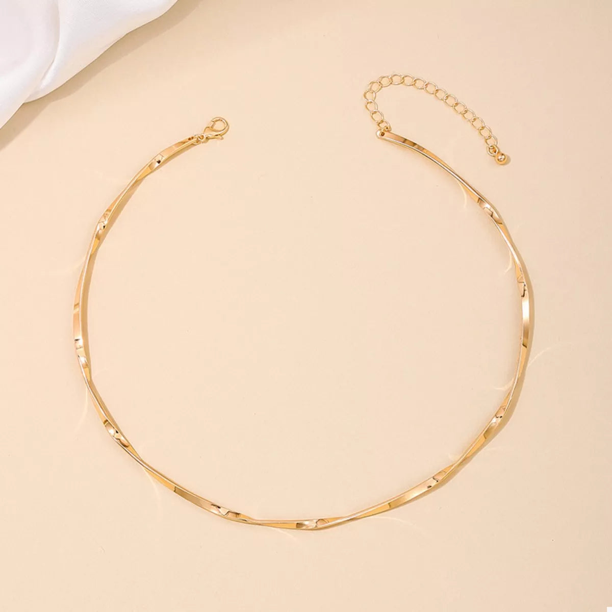 18K gold-plated minimalist necklace with a delicate chain and simple pendant, stylish jewelry by Plush Fashion Hub