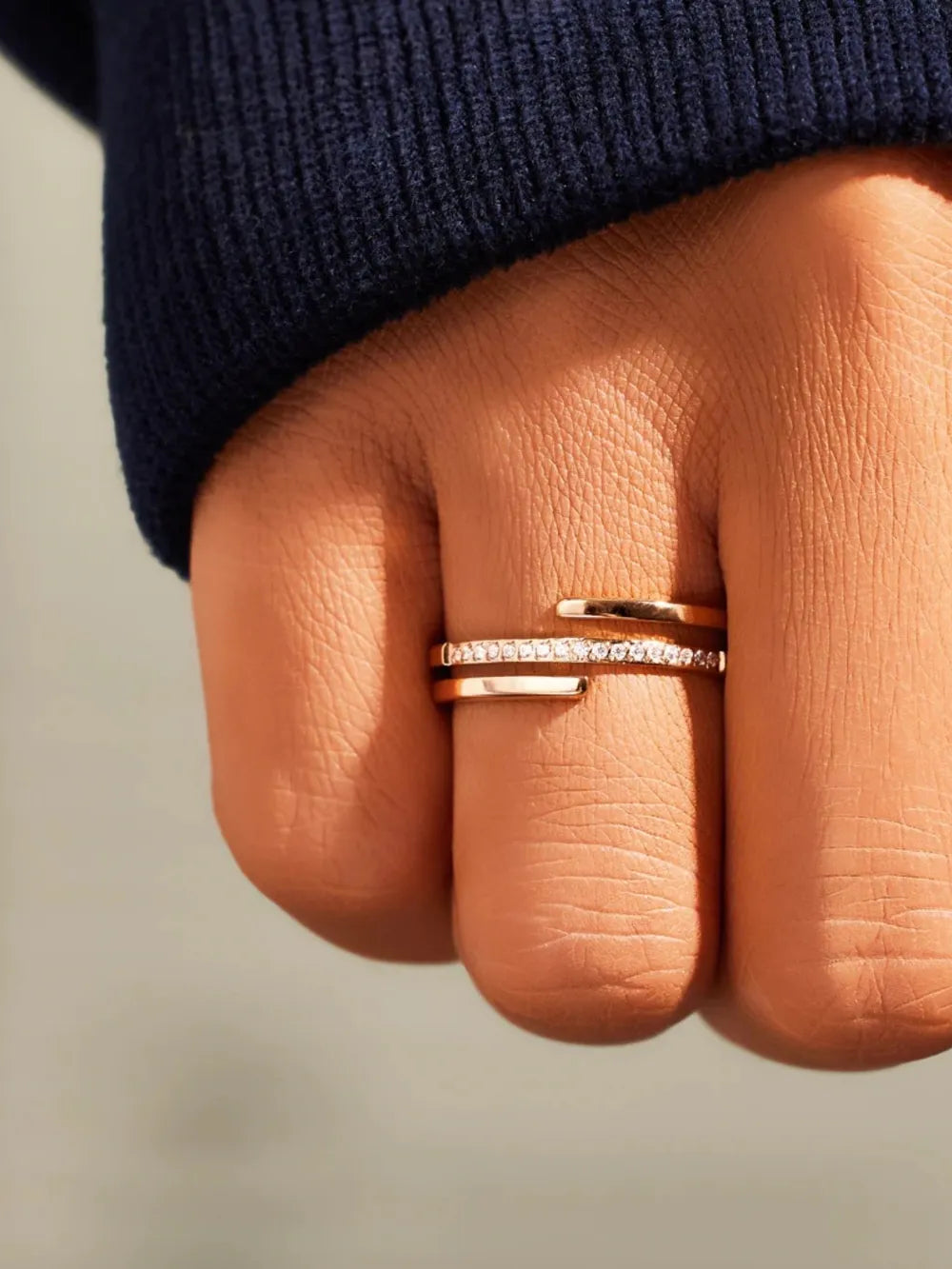 925 sterling silver inlaid zircon ring featuring a polished band and sparkling zircon stones, elegant jewelry from Shopimist.