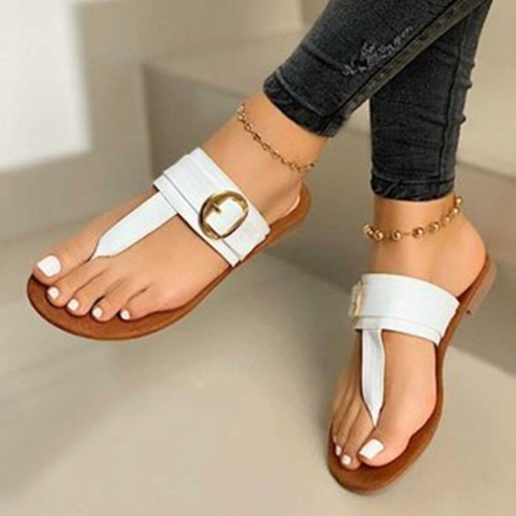 Shopimist toe post buckle sandals featuring a comfortable strap design and stylish buckle detail, perfect for casual summer wear.