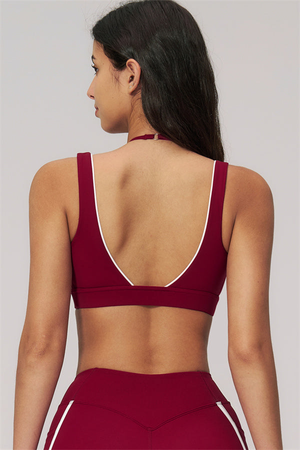 Fitglutes Activewear sports bra and leggings set featuring contour lines, designed for gym and workout activities.