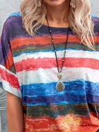 Women's casual T-shirt with contrast round neck and short sleeves, trendy and comfortable from Trendsi.