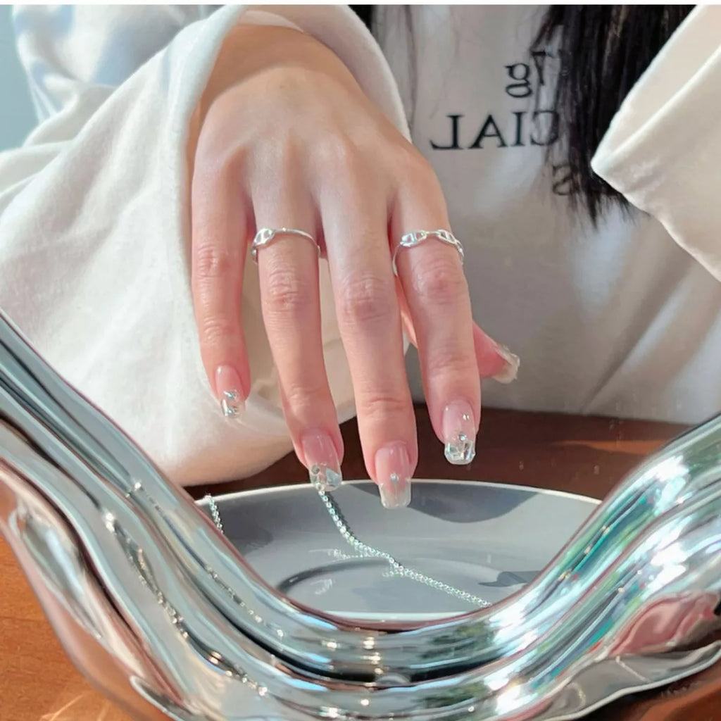 Sterling silver geometric ring with modern 3D design, crafted from 925 silver, stylish jewelry for everyday wear