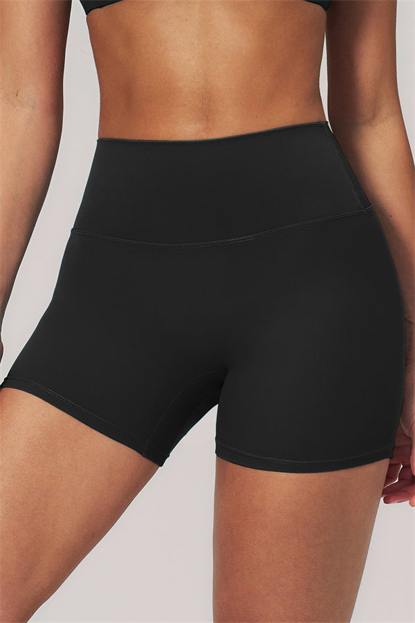 Fitglutes Activewear sports bra and shorts 2-piece set, stylish gymwear and workout clothes for active fitness and training.