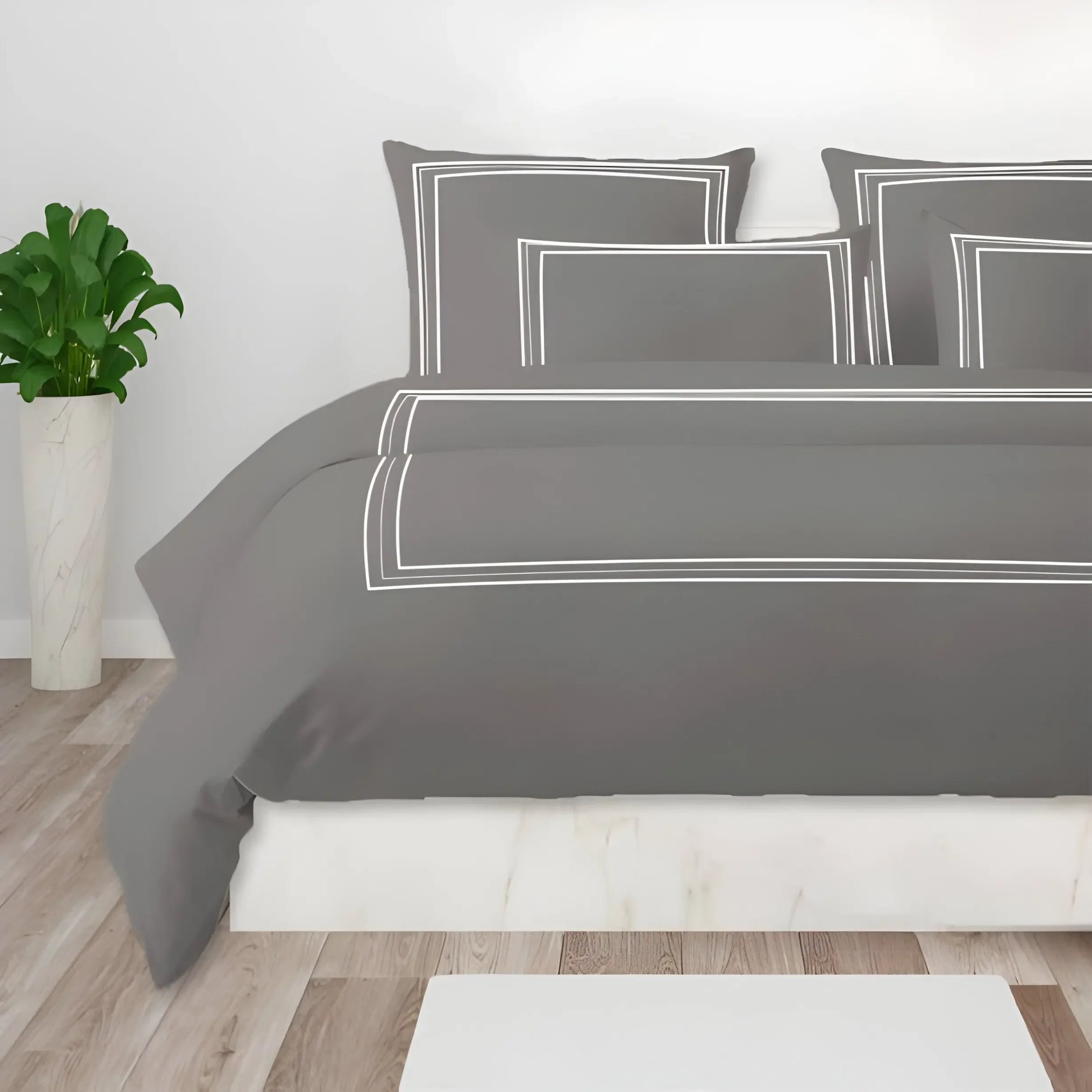 400TC Cotton Classic Luxurious Embroidery Sateen Solid Duvet Cover Set - Plush Fashion Hub