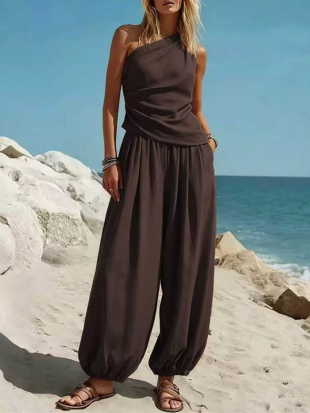Plus size plush fashion hub one-shoulder top and wide-leg pants set, stylish and comfortable piece pants set for women.