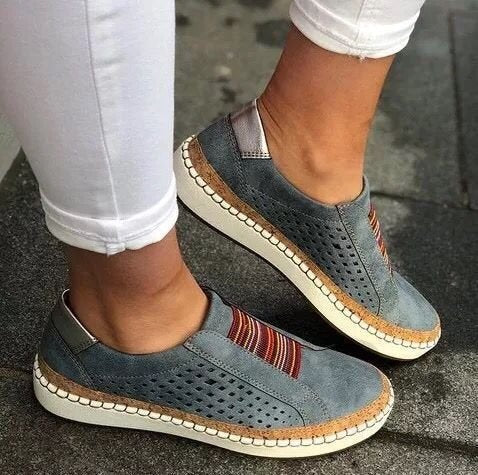 Large size women's casual canvas loafers by Plush Fashion Hub, European and American style, featuring a relaxed slip-on design.