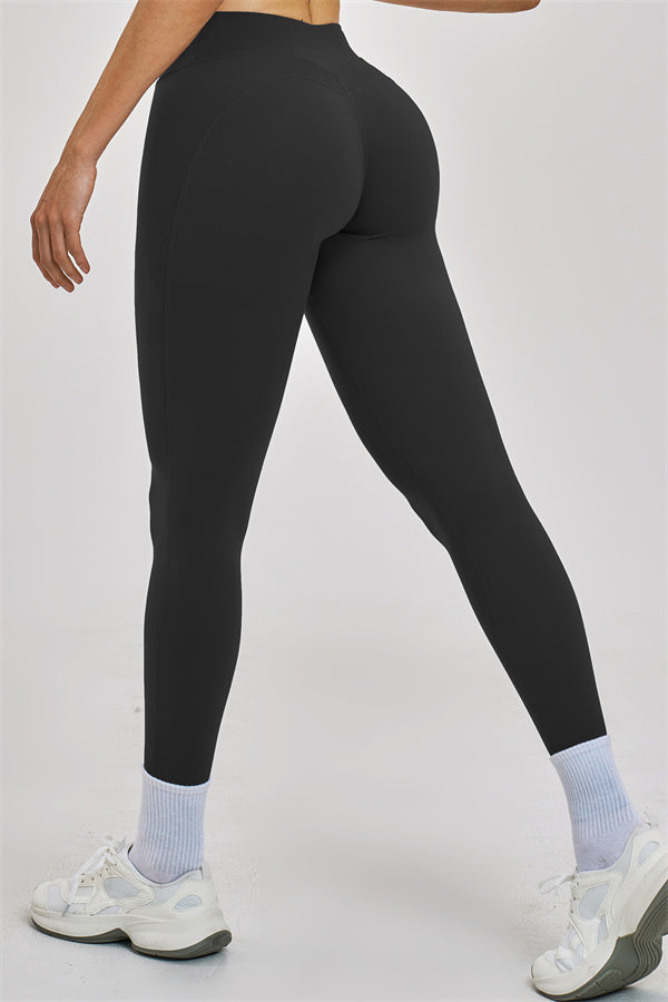 Fitglutes Activewear Zenith sports bra and leggings 2-piece set, black athletic gymwear designed for workouts and active lifestyle.