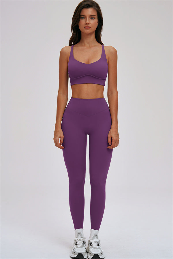 Fitglutes activewear Kinetic Cross Back sports bra and leggings 2-piece set, designed for workout and gym activities.