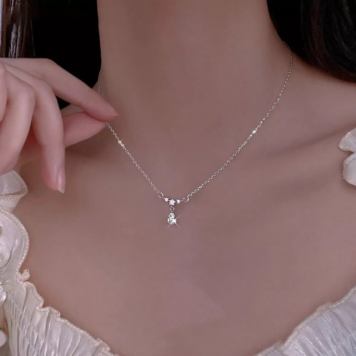 925 sterling silver zircon teardrop necklace with delicate chain and sparkling gemstone pendant, stylish jewelry accessory