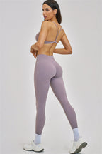 Fitglutes Activewear sports bra and leggings 2-piece set, stylish gymwear for workouts, with sleek design and comfortable fit.