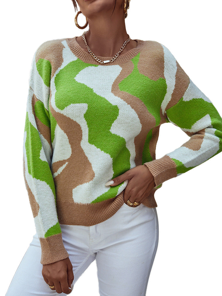 Colorblock women's sweater by eprolo featuring a loose fit, crewneck design, perfect for autumn and winter fashion.