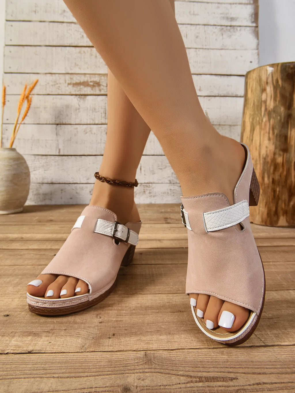 Shopimist buckle block heel sandals with stylish straps and a sturdy block heel, perfect for casual or dressy occasions.