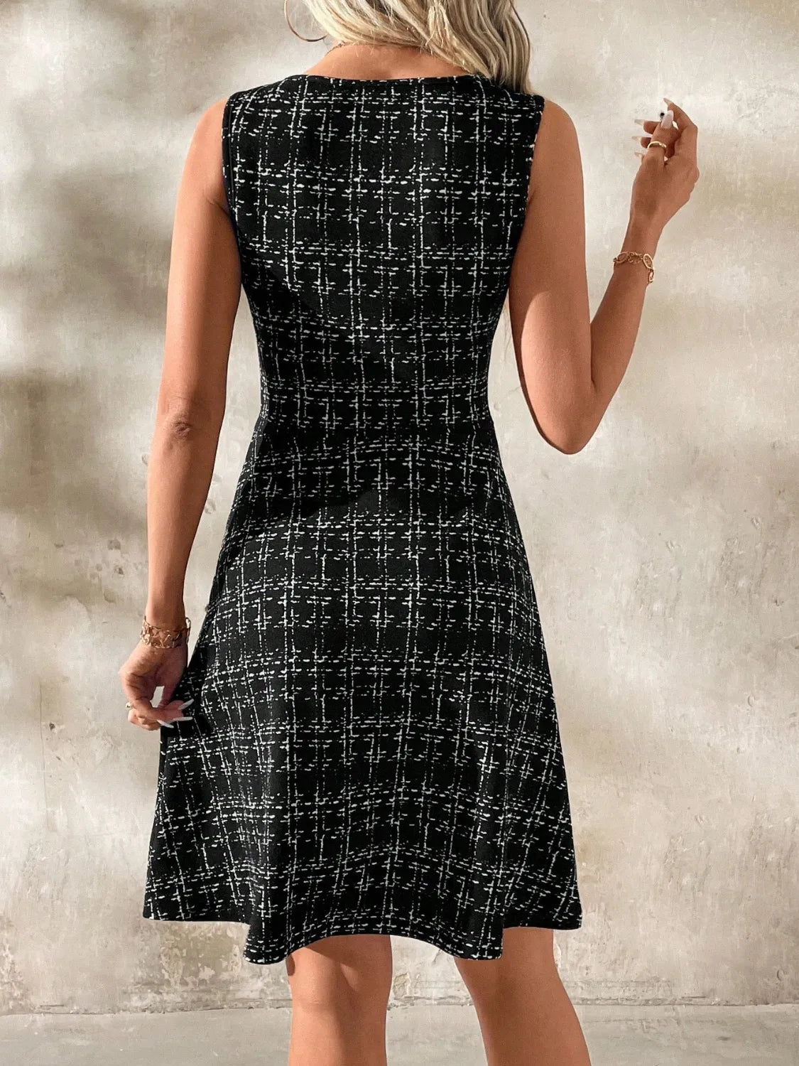 Shopimist round neck sleeveless dress, lightweight summer dress with a simple, elegant design and soft fabric visible in the image.