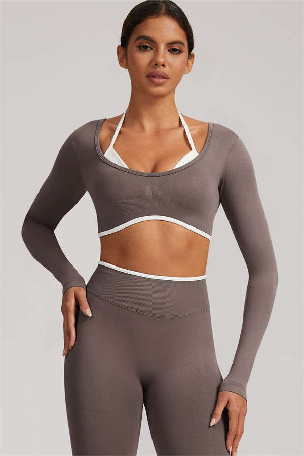 Fitglutes Activewear long sleeve crop top and leggings 2-piece set, stylish gymwear designed for workouts and active lifestyles.