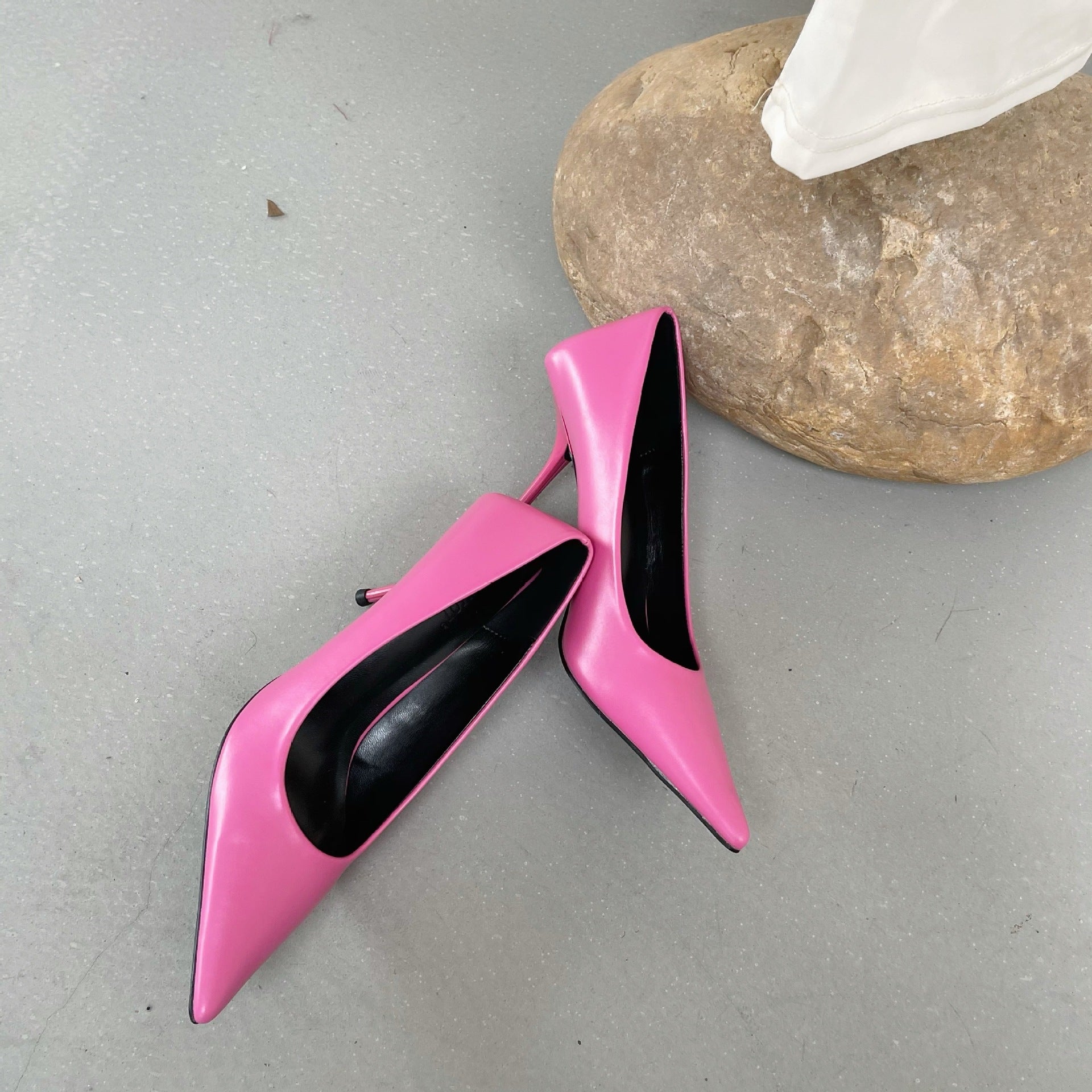 Women's pointed-toe stiletto pumps in premium leather, stylish heel shoes from eprolo, with sleek design and elegant silhouette.