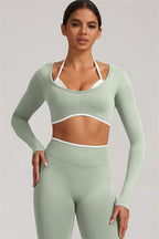 Fitglutes Activewear long sleeve crop top and leggings 2-piece set, stylish gymwear for workout and active lifestyle.