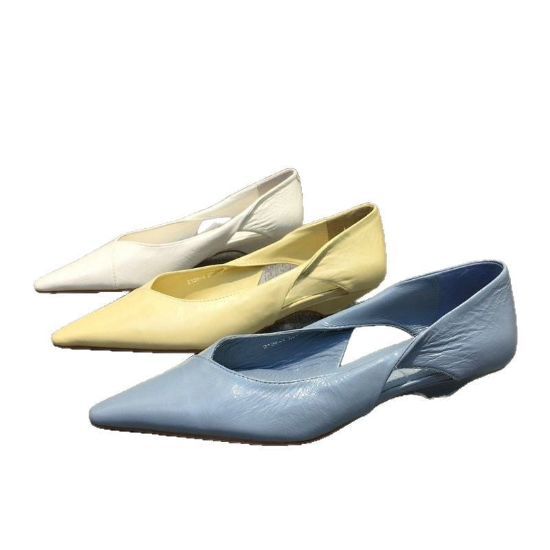Pointed hollow low heel shoes