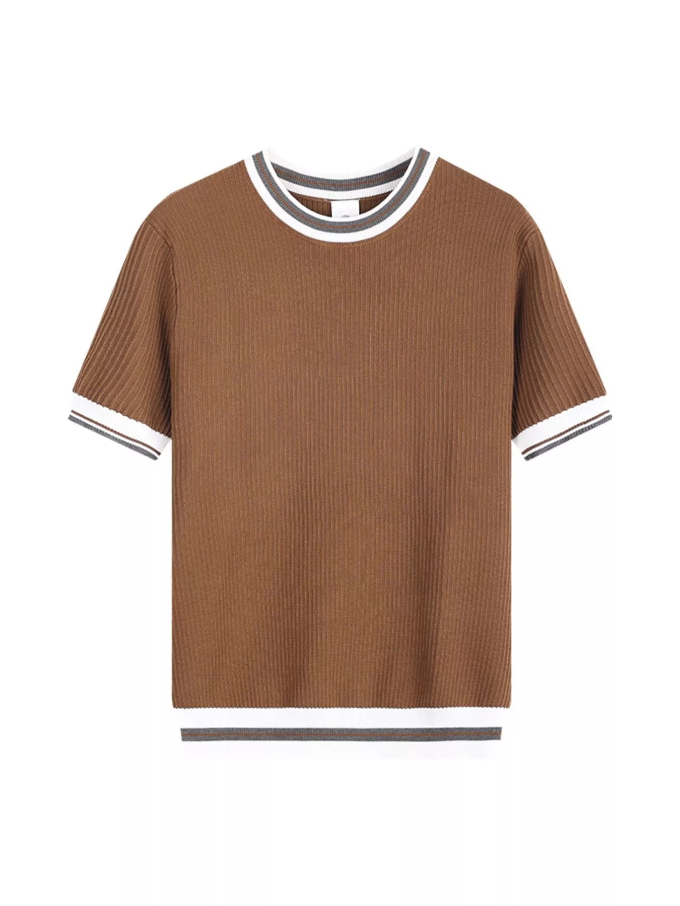 Men's plus size contrast trim short sleeve t-shirt from Trendsi, featuring a casual fit and stylish design.