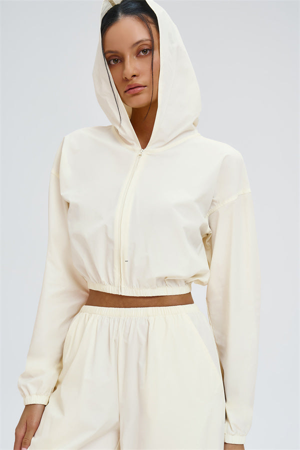 Fitglutes Activewear UV protection crop hoodie, lightweight outerwear for workouts, in a sleek design perfect for gym and active wear.