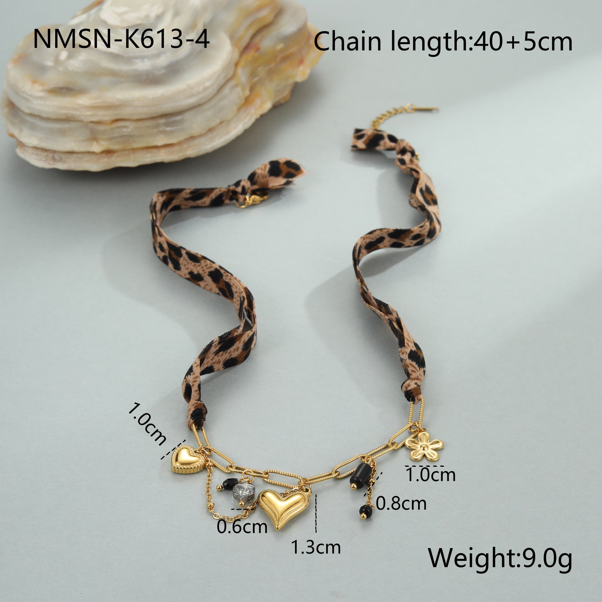 Leopard Series Love Sun Pendant made of stainless steel, featuring a sun and leopard design, from Plush Fashion Hub.