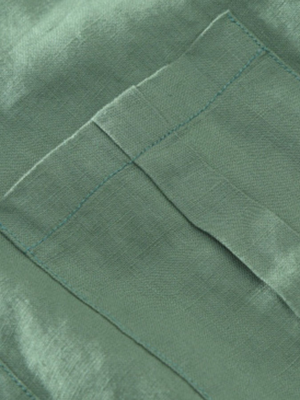 Men's casual cotton blend short sleeve button-down shirt with front pocket, stylish and comfortable for everyday wear.