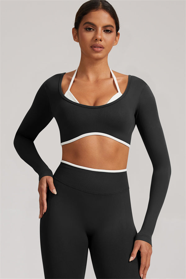 Fitglutes Activewear long sleeve crop top and leggings 2-piece set, stylish gymwear for workout and active lifestyle.