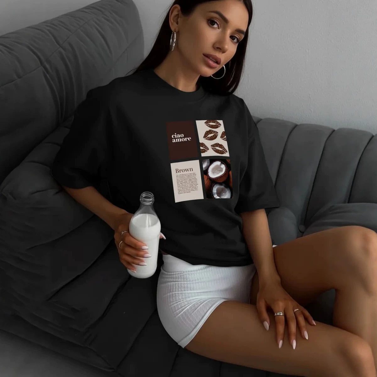 Loose-fitting eprolo short sleeved T-shirt, casual shirt with a relaxed fit, shown in the image with a simple design and soft fabric.
