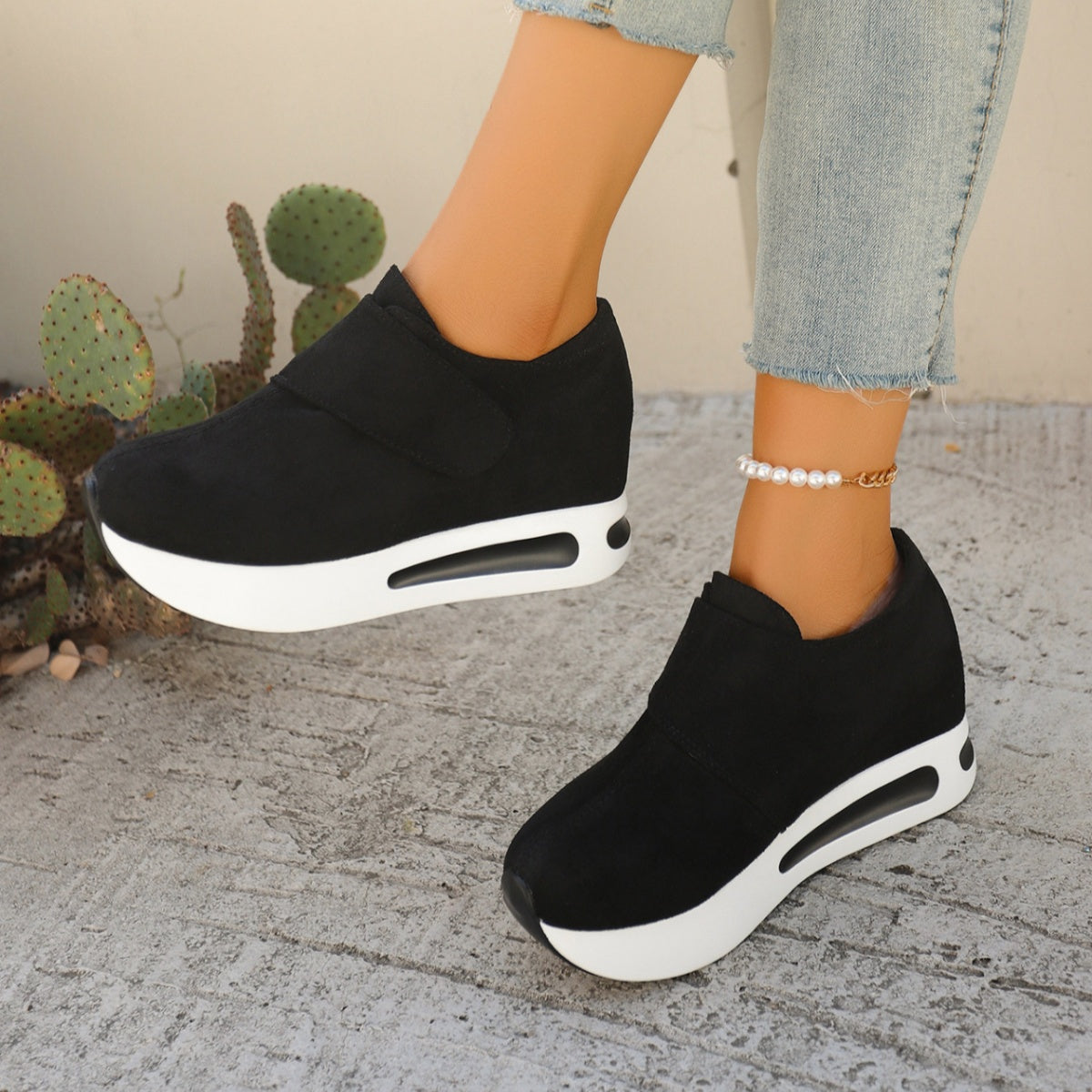 Women's round toe platform sneakers by Trendsi featuring trendy mid-heel casual shoes with a stylish and comfortable design.